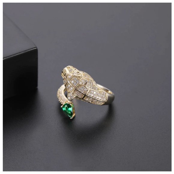 Diamond CZ & Emerald Leopard Ring 157 - Picture 4 of 6